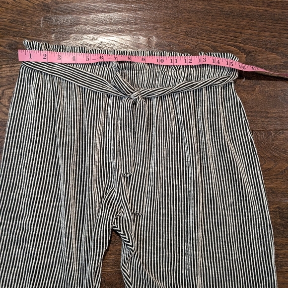 Caution to the Wind Pants Soft and Stretchy Vertical Stripes Black and White - Picture 5 of 6